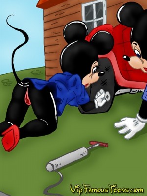 Mickey Mouse - [VIP Famous Toons] - Mickey And Minnie (Two Versions) xxx |  SureFap